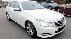 rent a car for wedding chisinau/Moldova - MERS E CLASS white