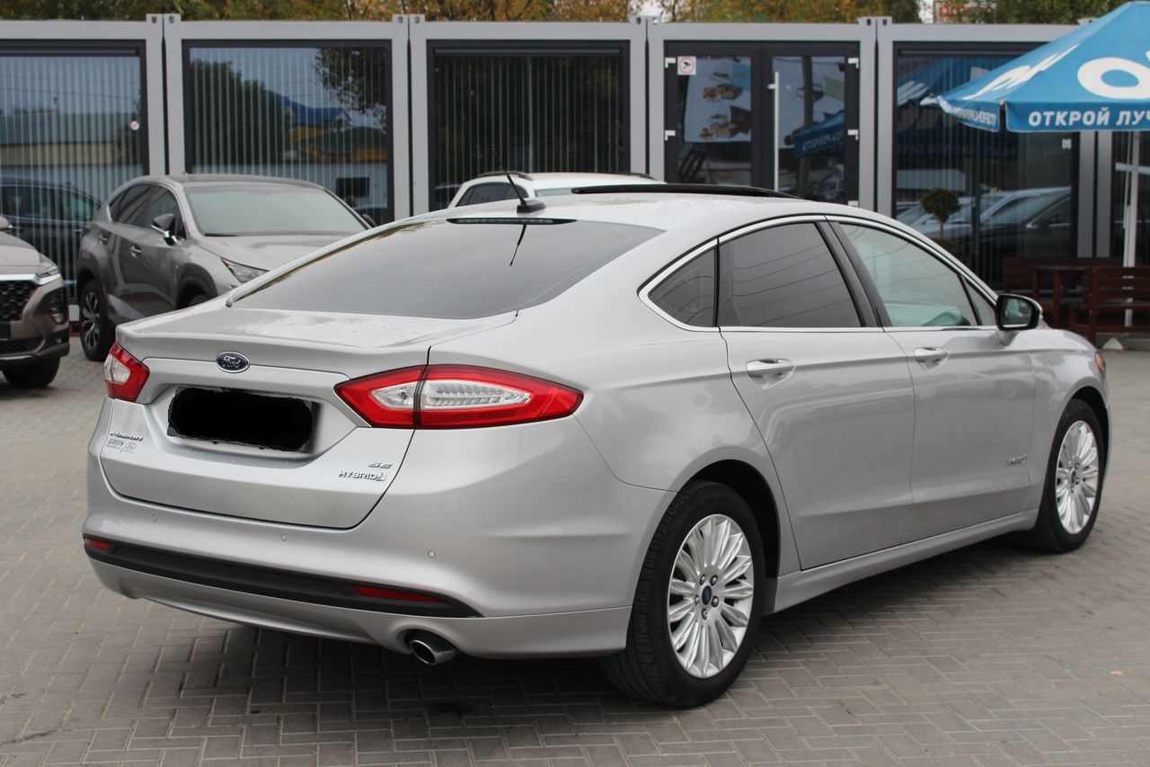 Noleggio Auto in Moldova, Chisinau - Ford Fusion Silver2