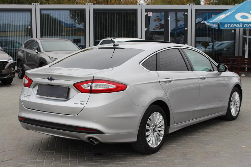 Noleggio Auto in Moldova, Chisinau - Ford Fusion Silver2