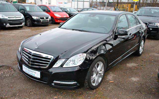 rent a car for wedding chisinau/Moldova - MERS E CLASS black-5