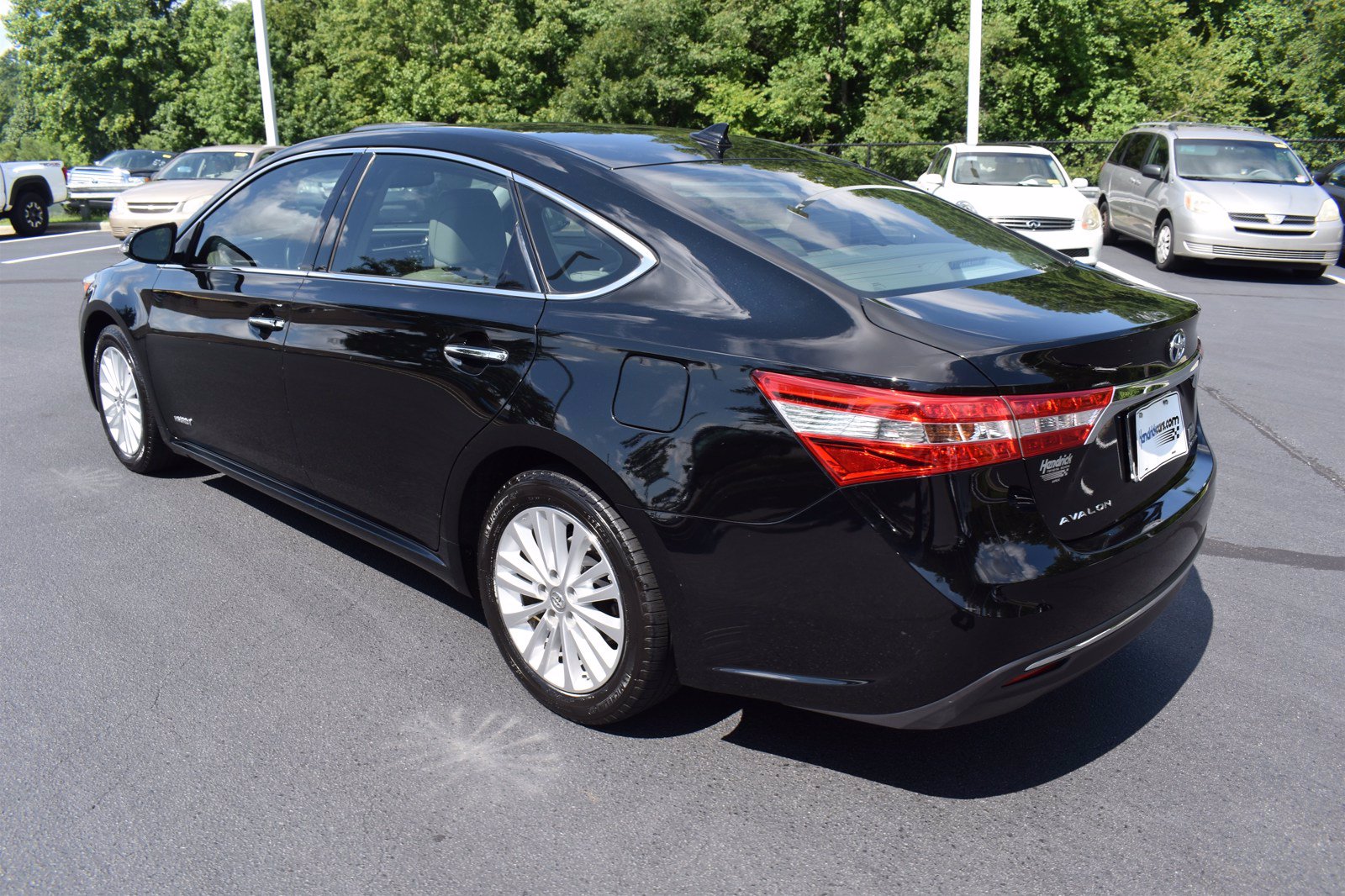 Noleggio Auto in Moldova, Chisinau - Toyota Avalon2