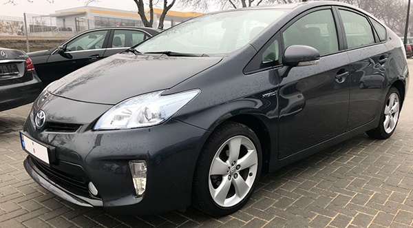 Car for Rent Chisinau, Moldova - Toyota Prius