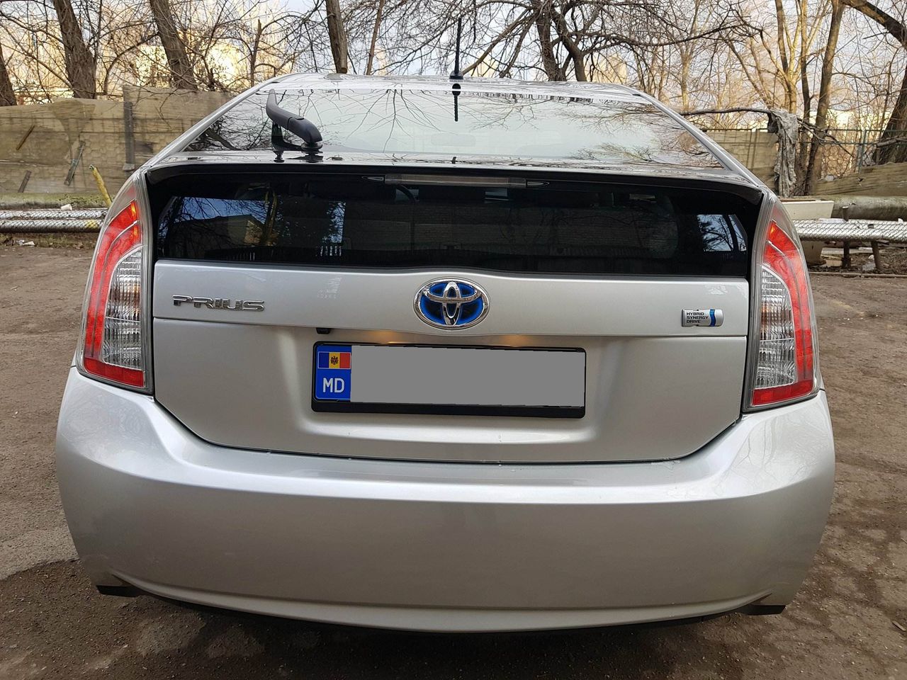 Toyota Prius - Car for Rent Chisinau, Moldova2