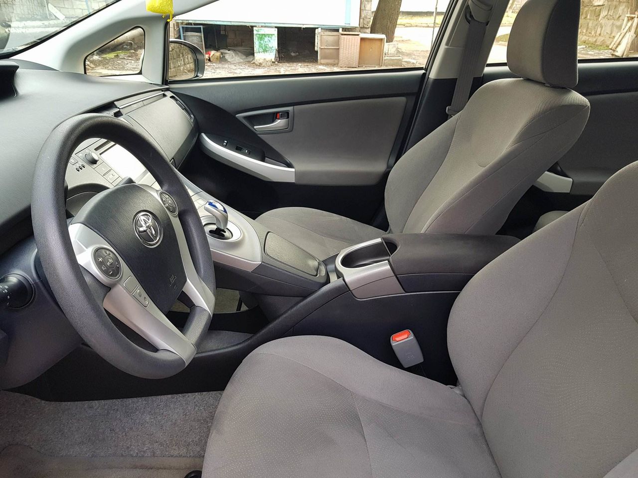 Toyota Prius -Masini la Procat Chisinău Ieftine3