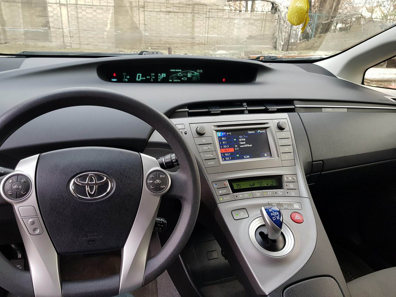Toyota Prius - Аренда в Кишинёве, Молдове1