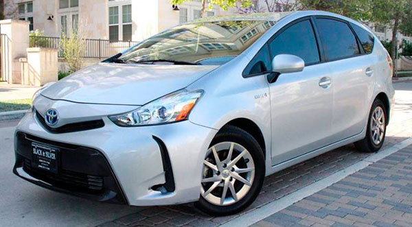 Toyota Prius V - Аренда в Кишинёве, Молдове