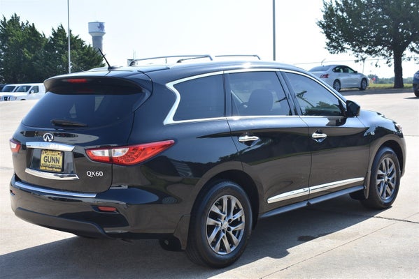 Noleggio Auto in Moldova, Chisinau - Infiniti QX602