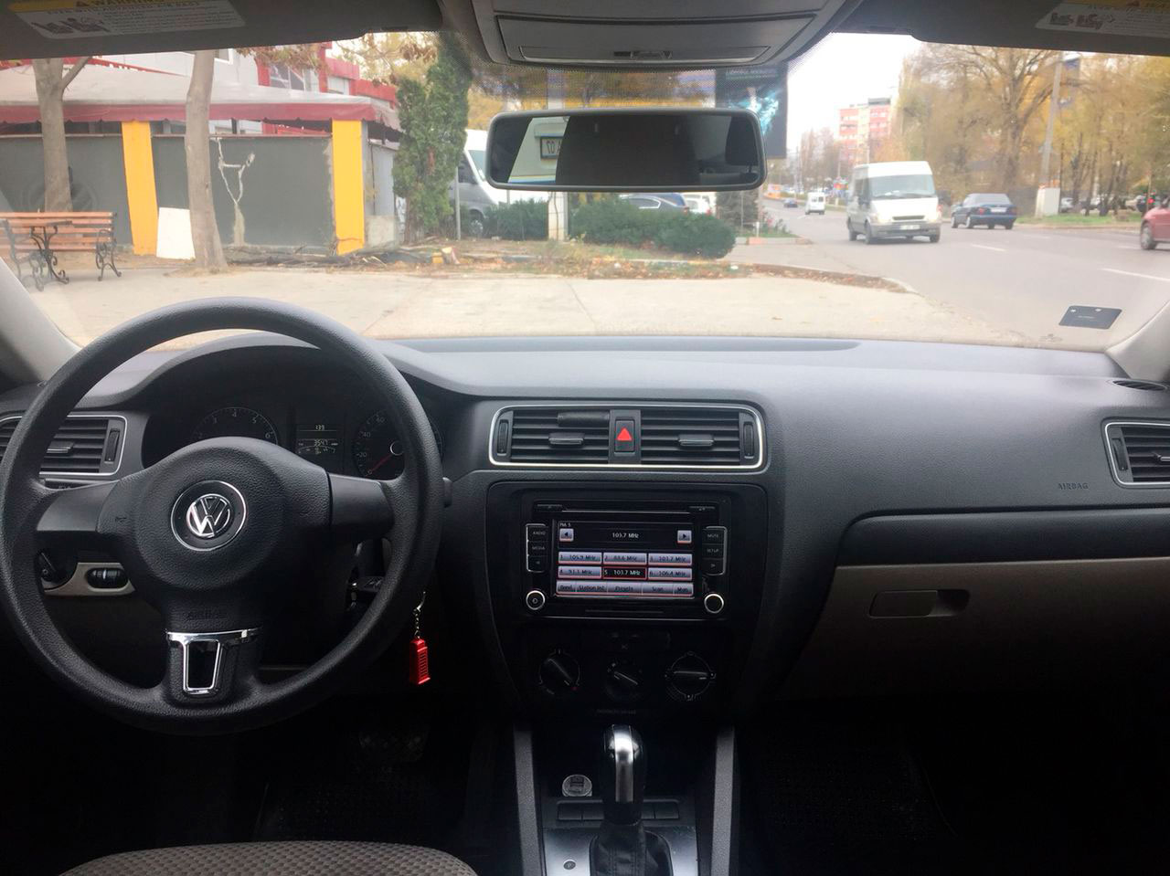 Volkswagen Jetta - Car for Rent Chisinau, Moldova2